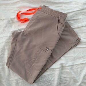 Preowned FIGS Yola Skinny Cargo Scrub Pants, Sz XS - Boulder